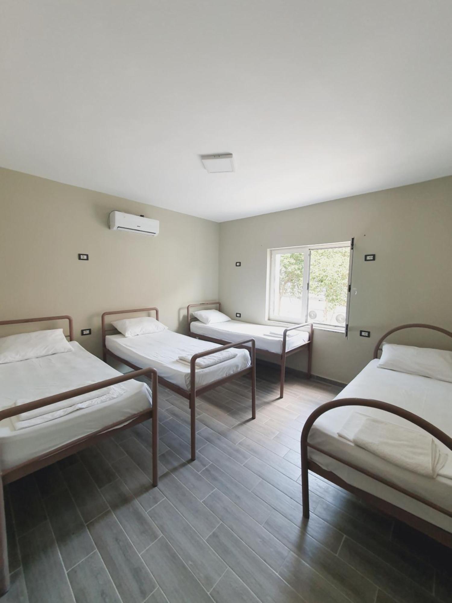 Klerichi Hotel Тирана Экстерьер фото