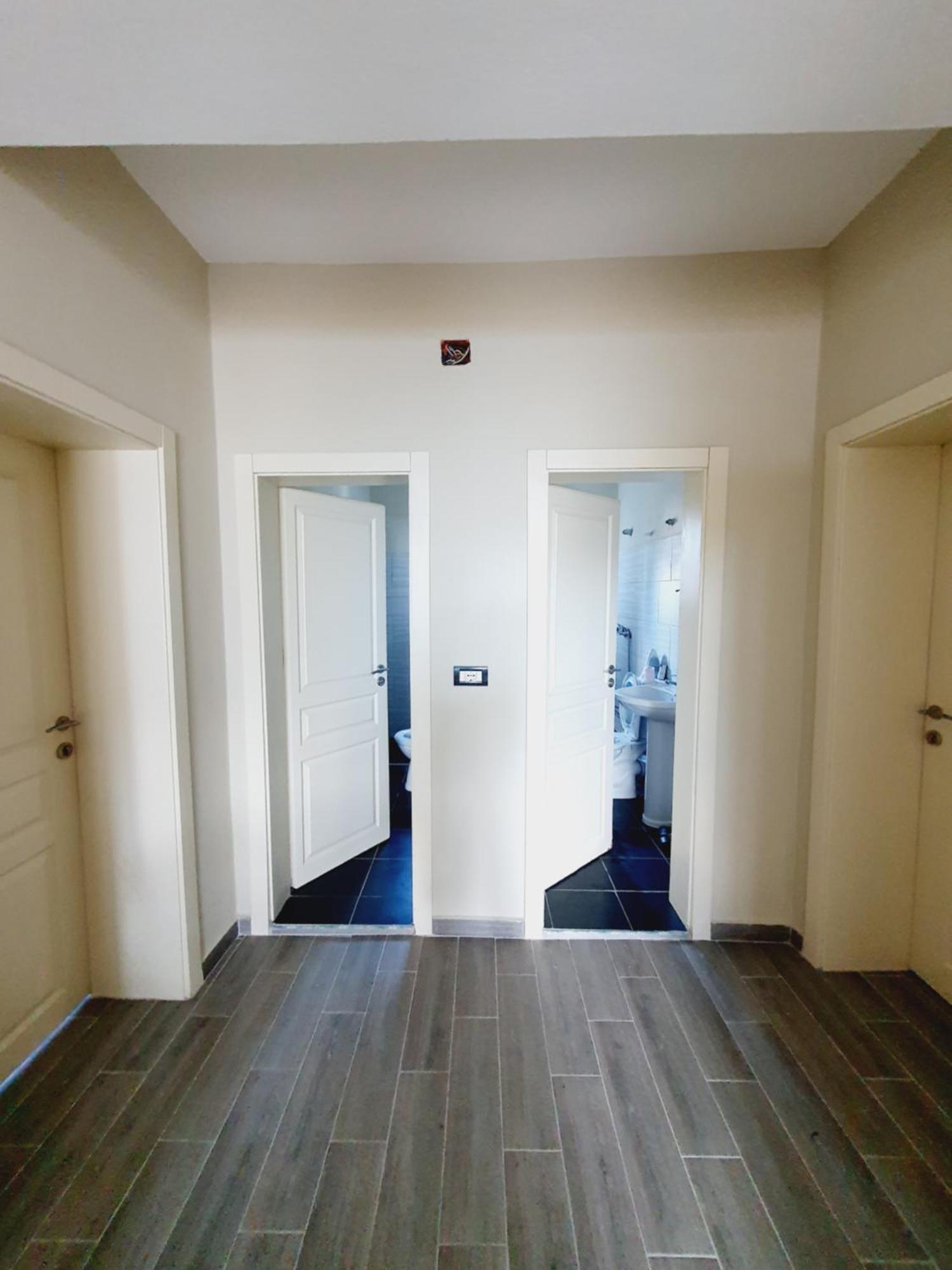 Klerichi Hotel Тирана Экстерьер фото